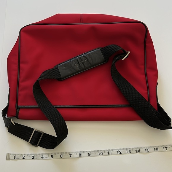 Ecco messenger laptop bag red Black Strap & trim - Picture 5 of 8